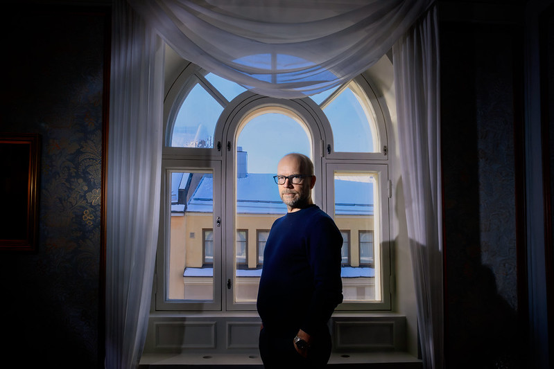Sex frågor till Kari Heiskanen om Amos A