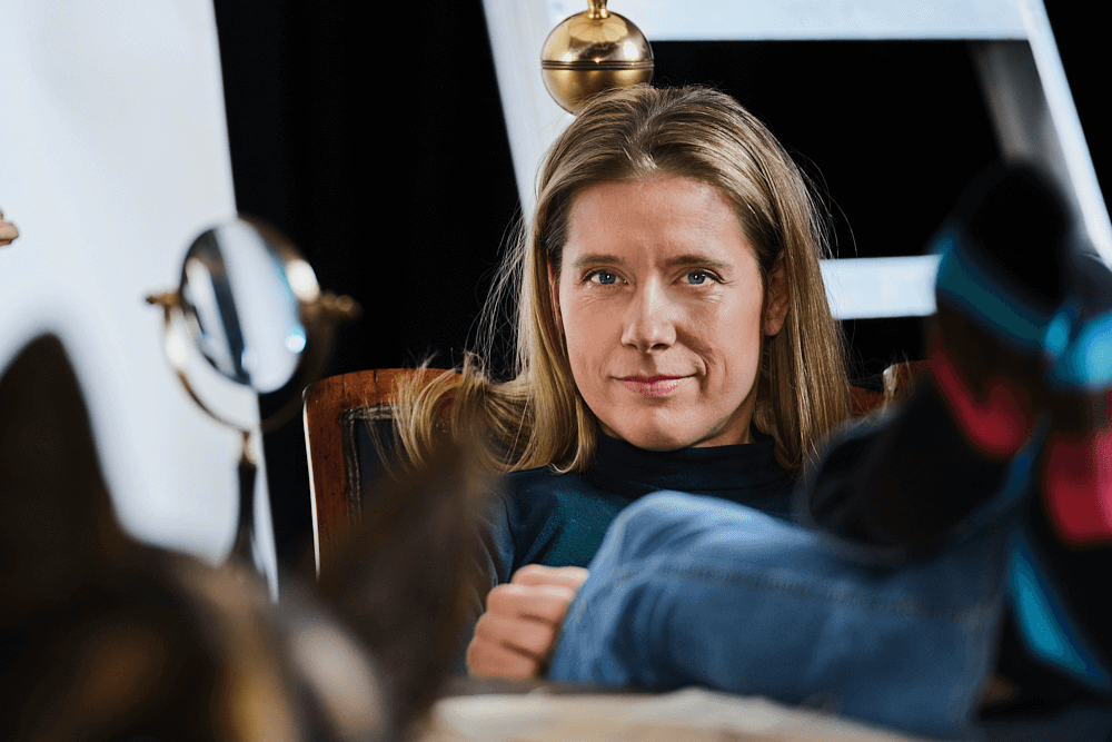Närbild på regissör Anna-Maria Lipponen